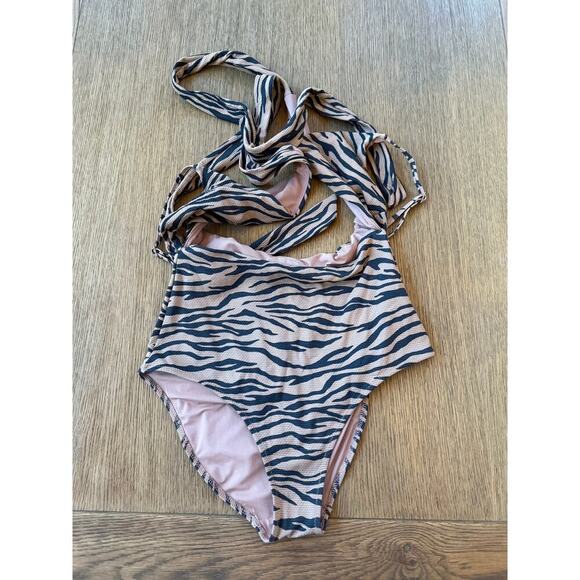 Aerie Tiger Print Wrap Around Swimsuit One-piece Size M Nude and Black - Picture 4 of 7